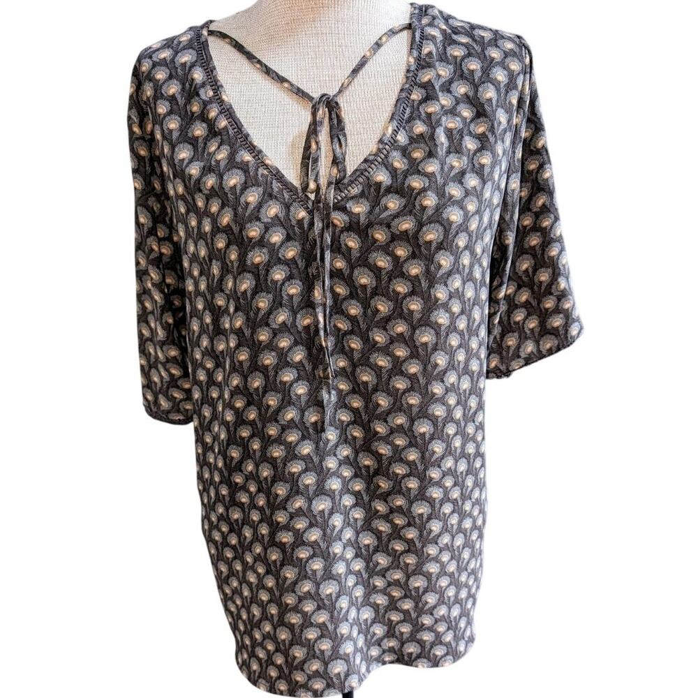 Womens Ann Taylor Loft Tie Neck Blouse Sz Medium Boho Peacock Feather Print